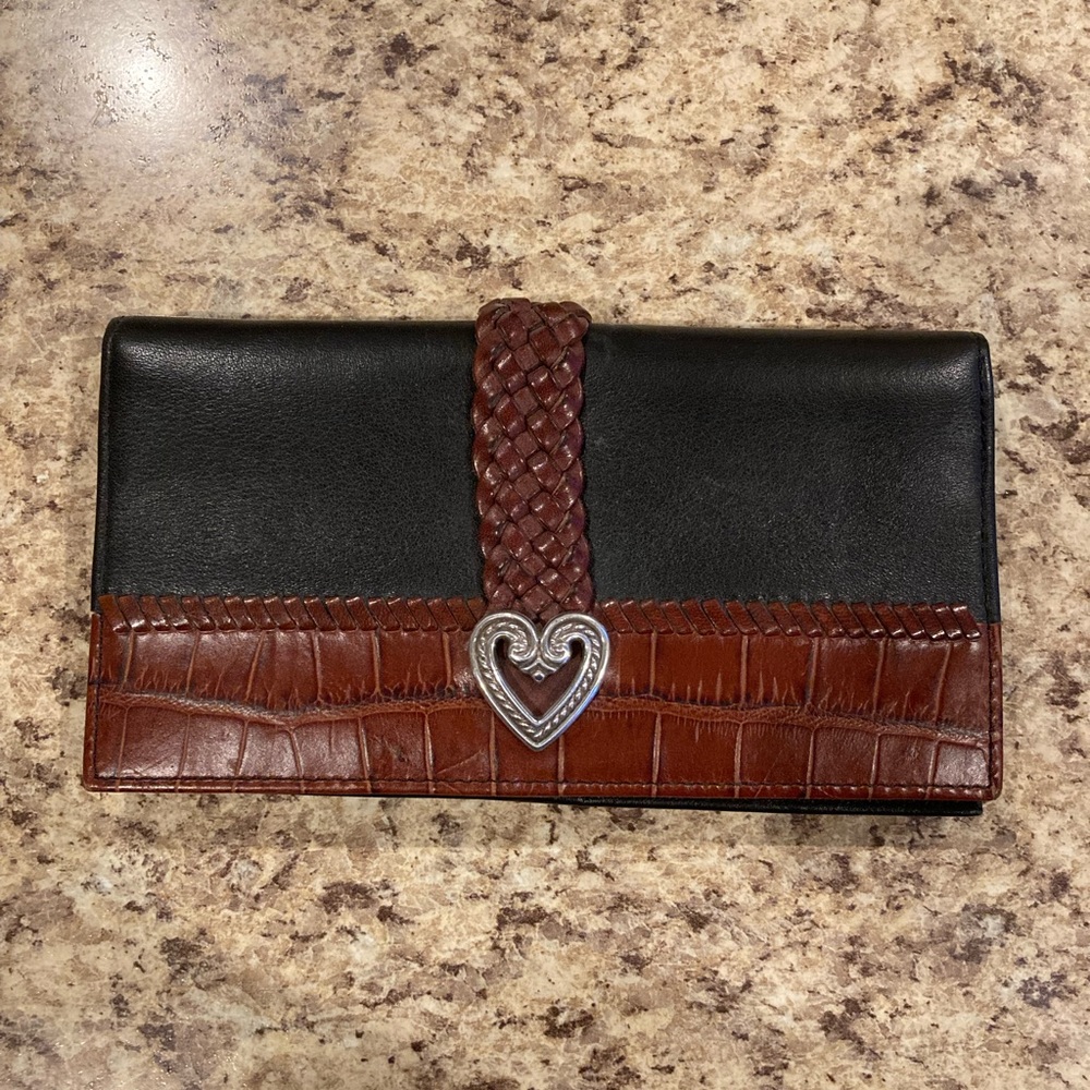 Brighton wallet